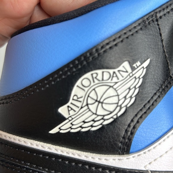 Nike Jordan 1 Mid in University Blue - Picture 12 of 16